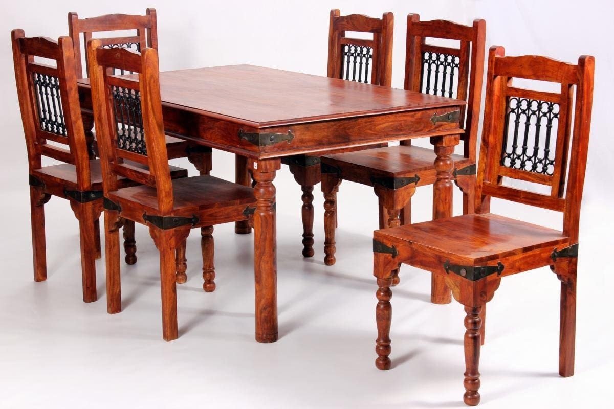 Traditional dining room